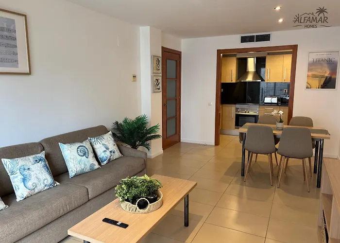 Kioto - Modern With Parking & Swimming Pool Appartement *