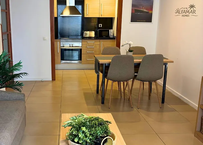 Kioto - Modern With Parking & Swimming Pool