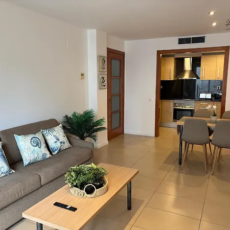 Kioto - Modern With Parking & Swimming Pool Apartament *